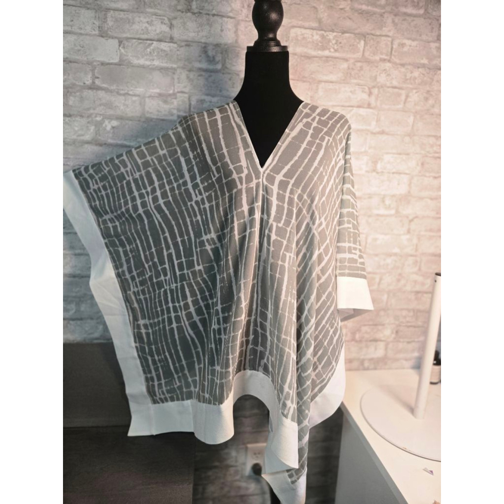 Women's Wynne Layers Gray White Abstract Tunic Top 1X